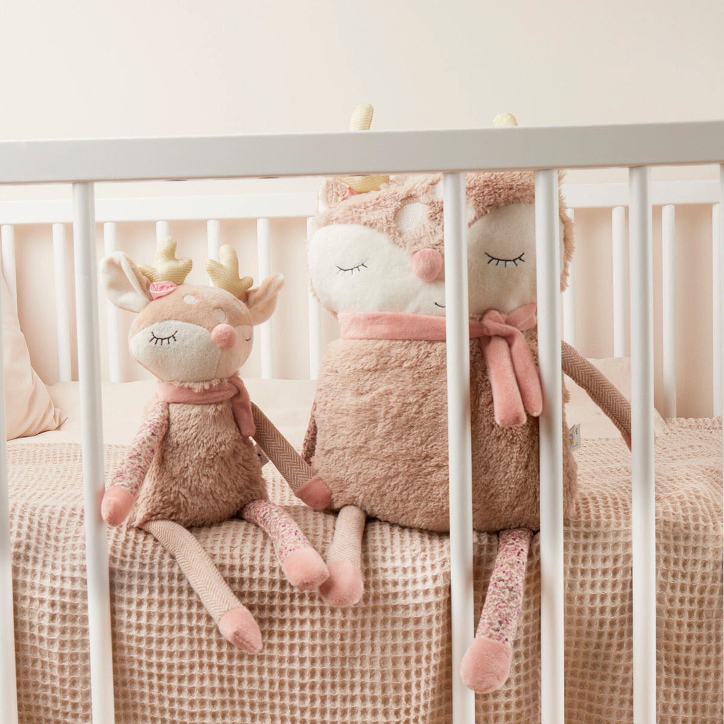 Bieco Kuscheltier Plüsch Großes Reh - ab Geburt Beige