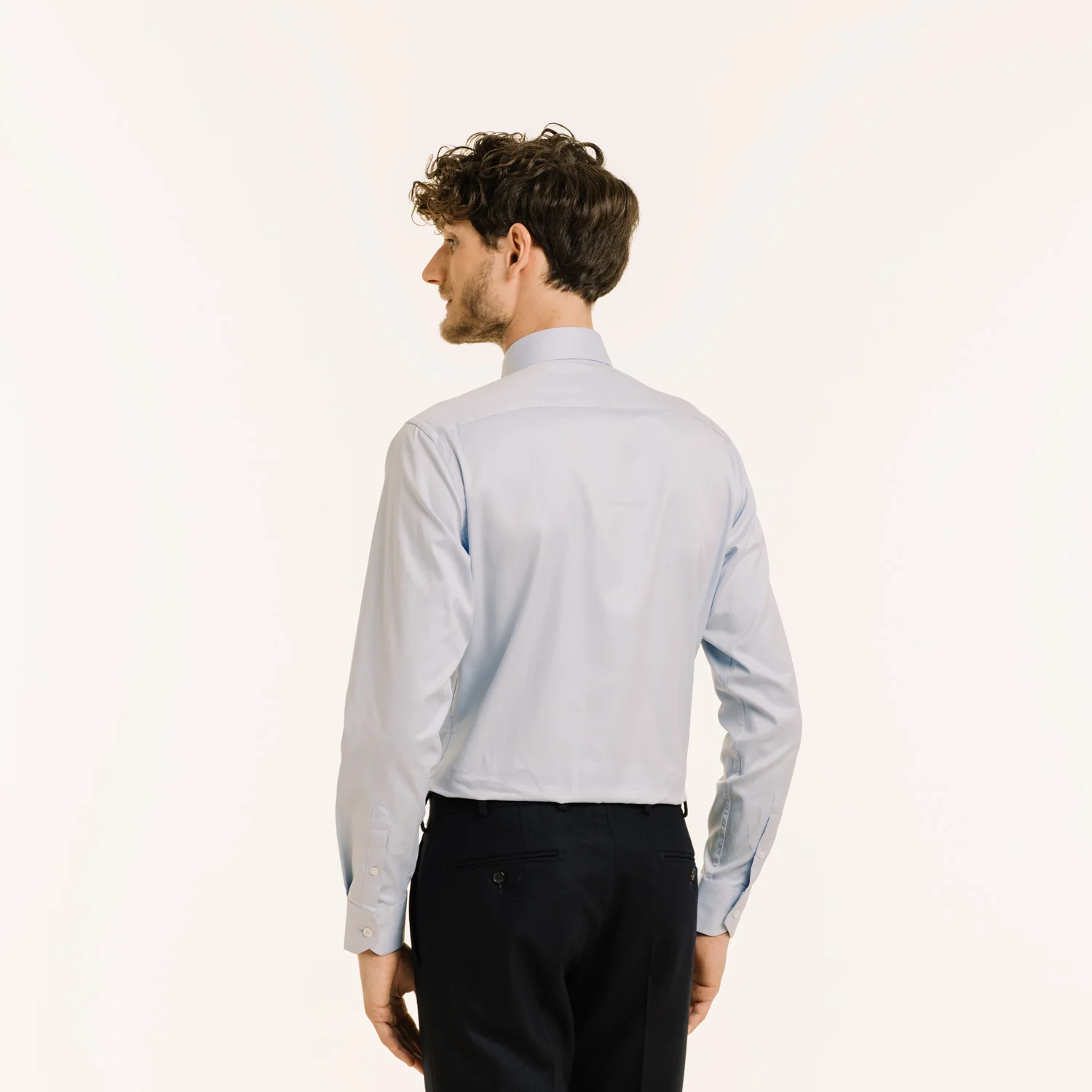 Blue double-twisted chevron shirt