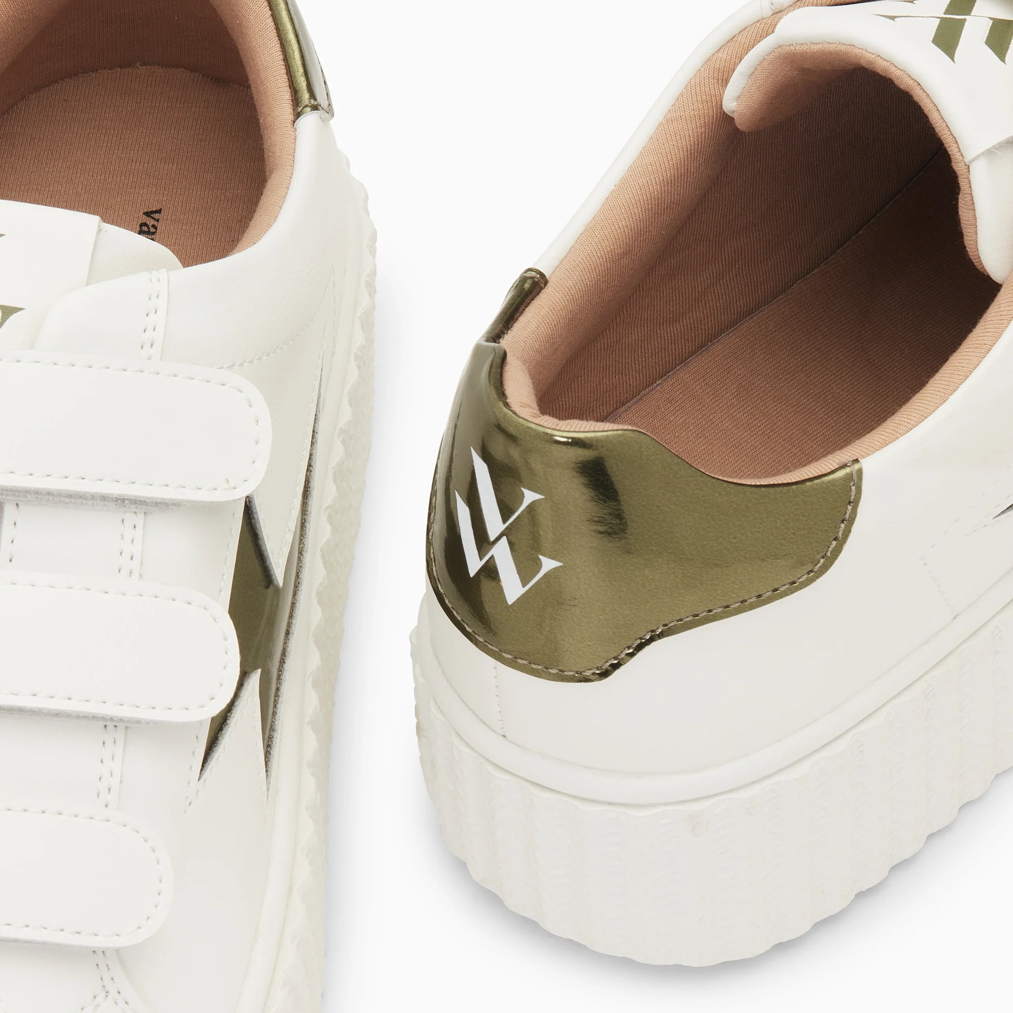 Sneakers-Baskets éclair Willow blanc et kaki effet miroir à scratchs