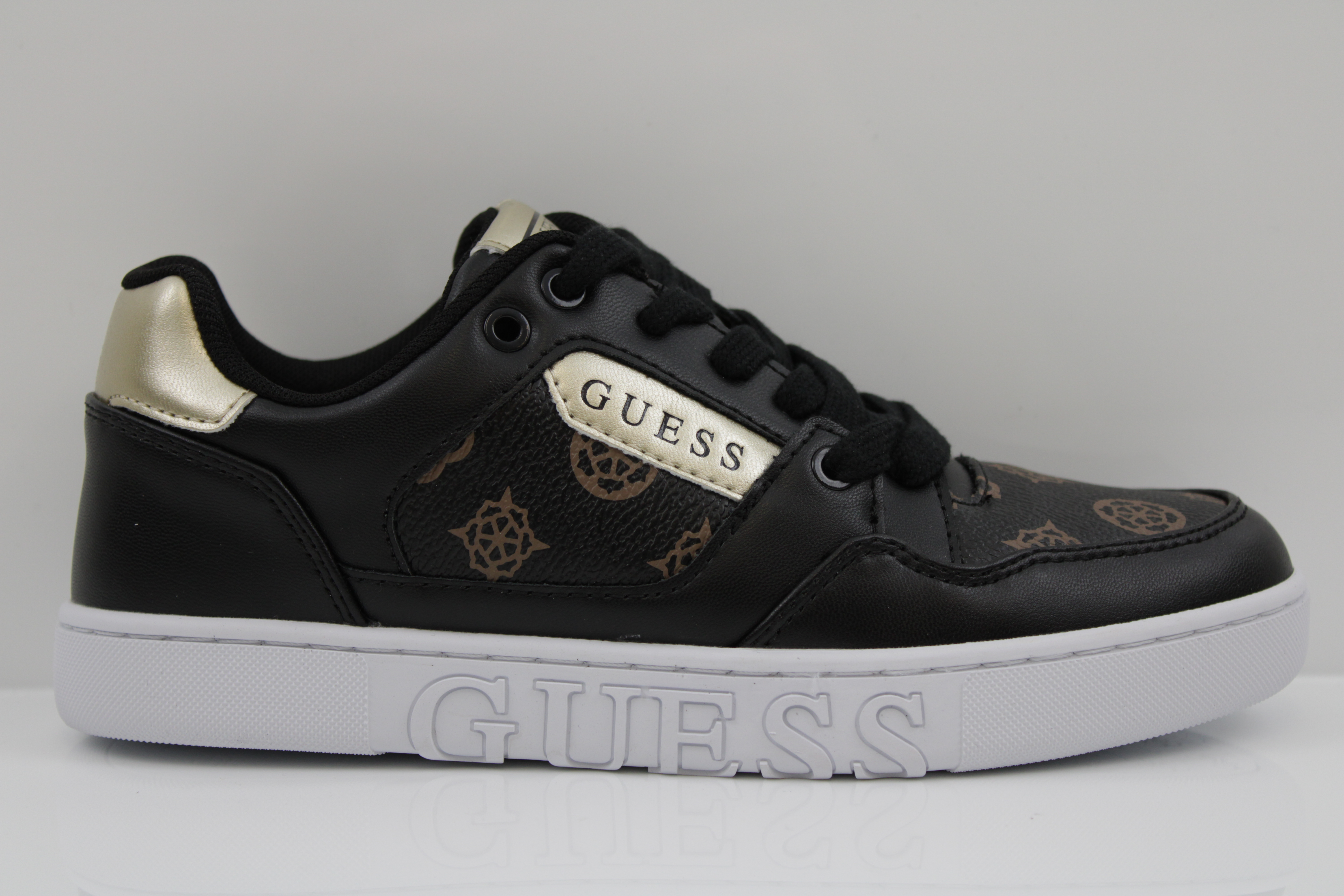 Guess Sneaker