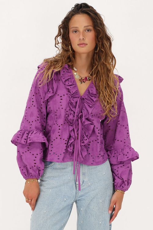 Paarse blouse met all-over embroidery en strikjes