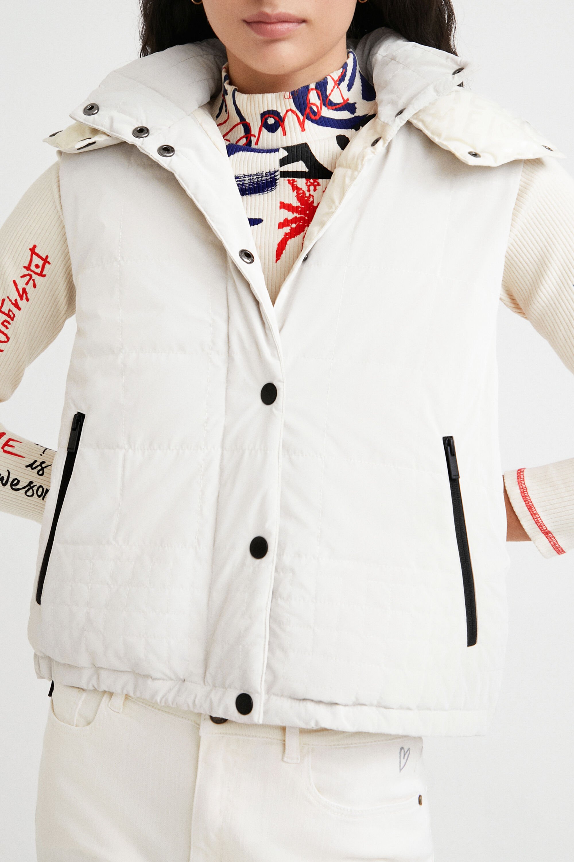 Gilet matelassé à capuche