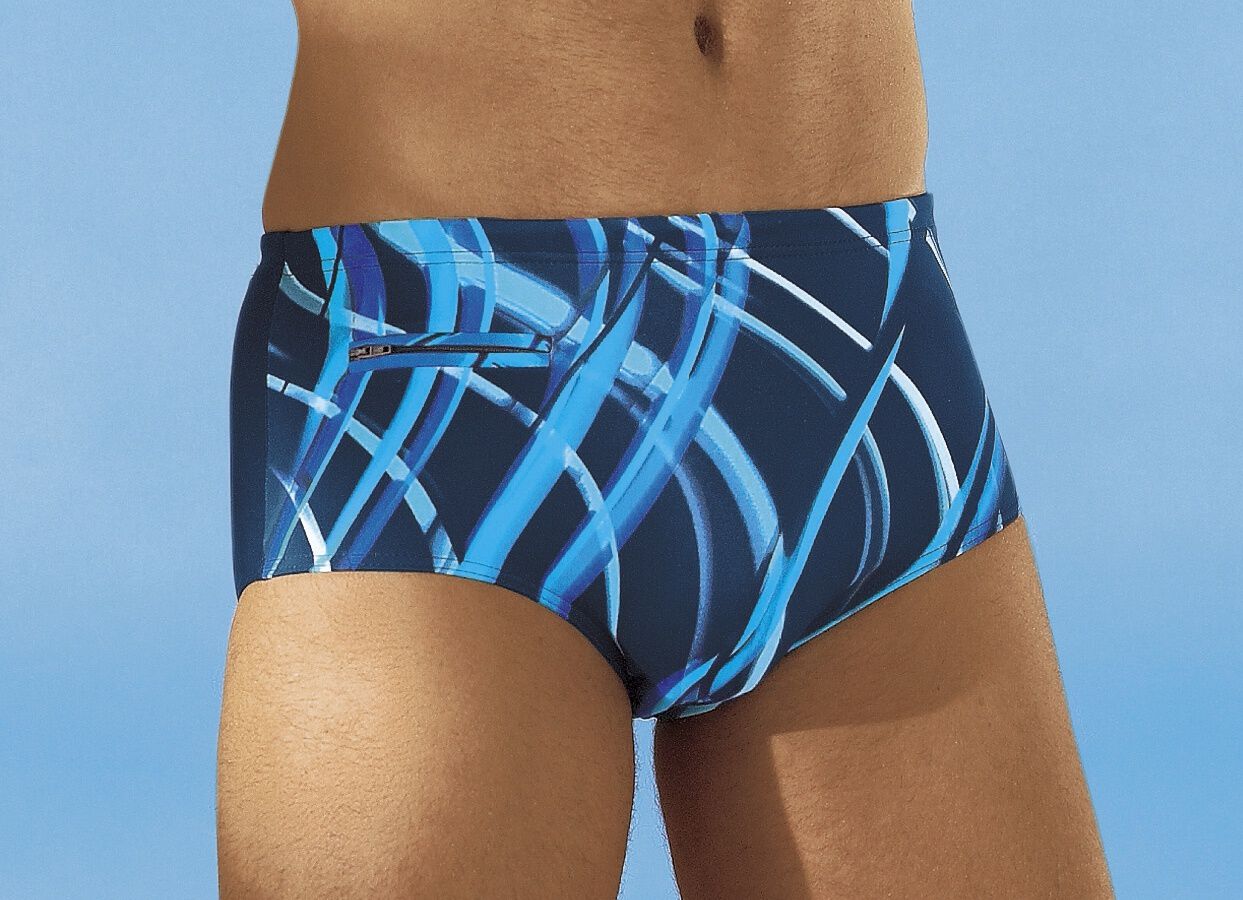 Badehose in höherer Slipform mit Reissverschlusstasche