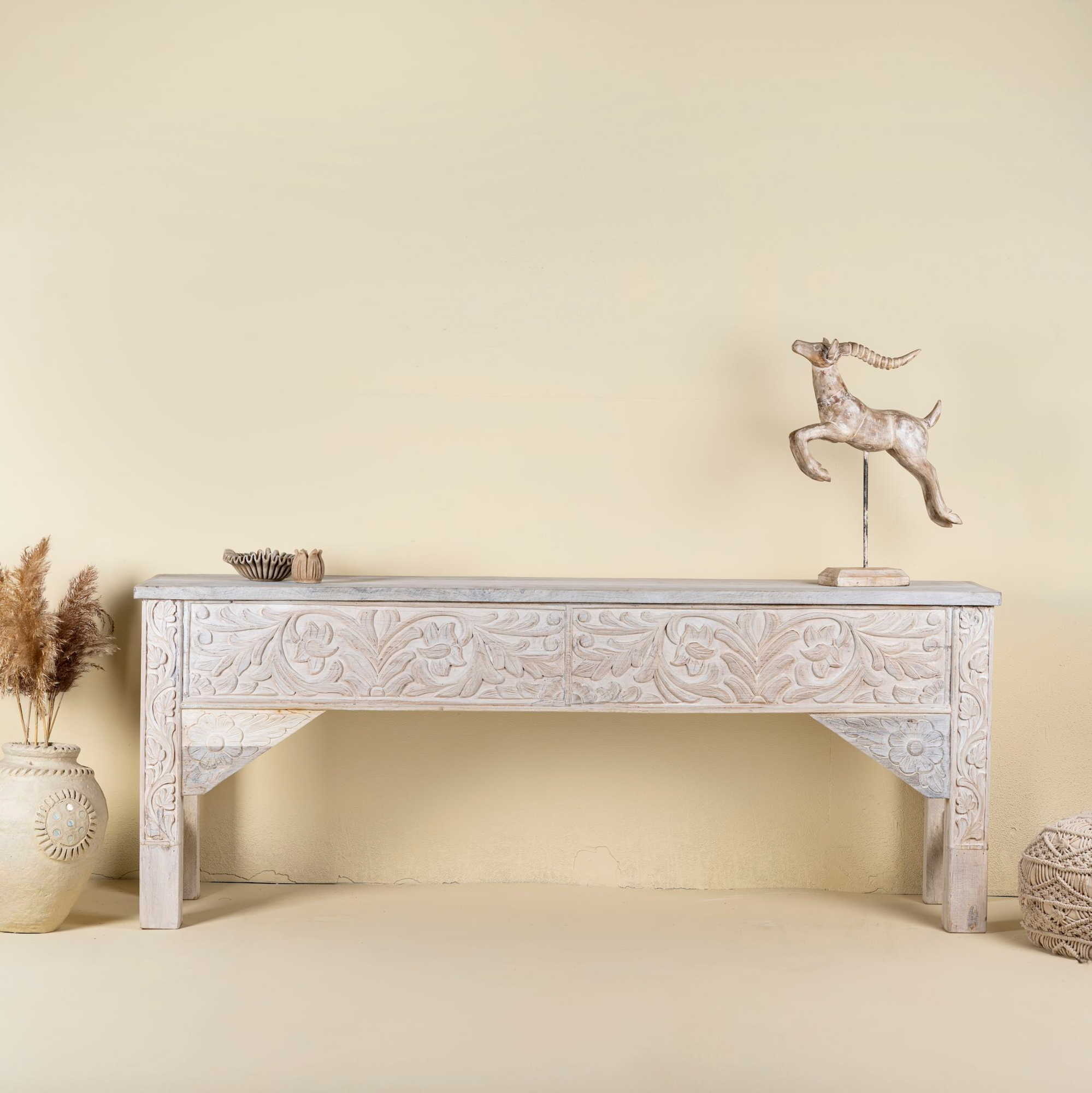 Sidetable Aariv #1