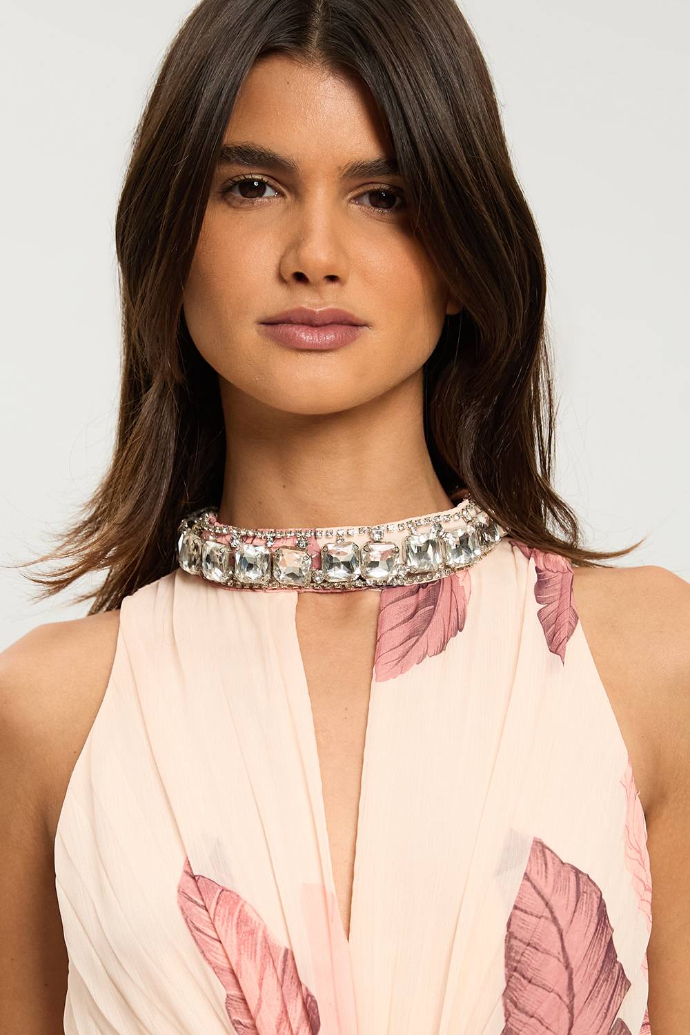 KarenMillen Robe Maxi Plissée Petite Avec Détail De Finition Imprimée