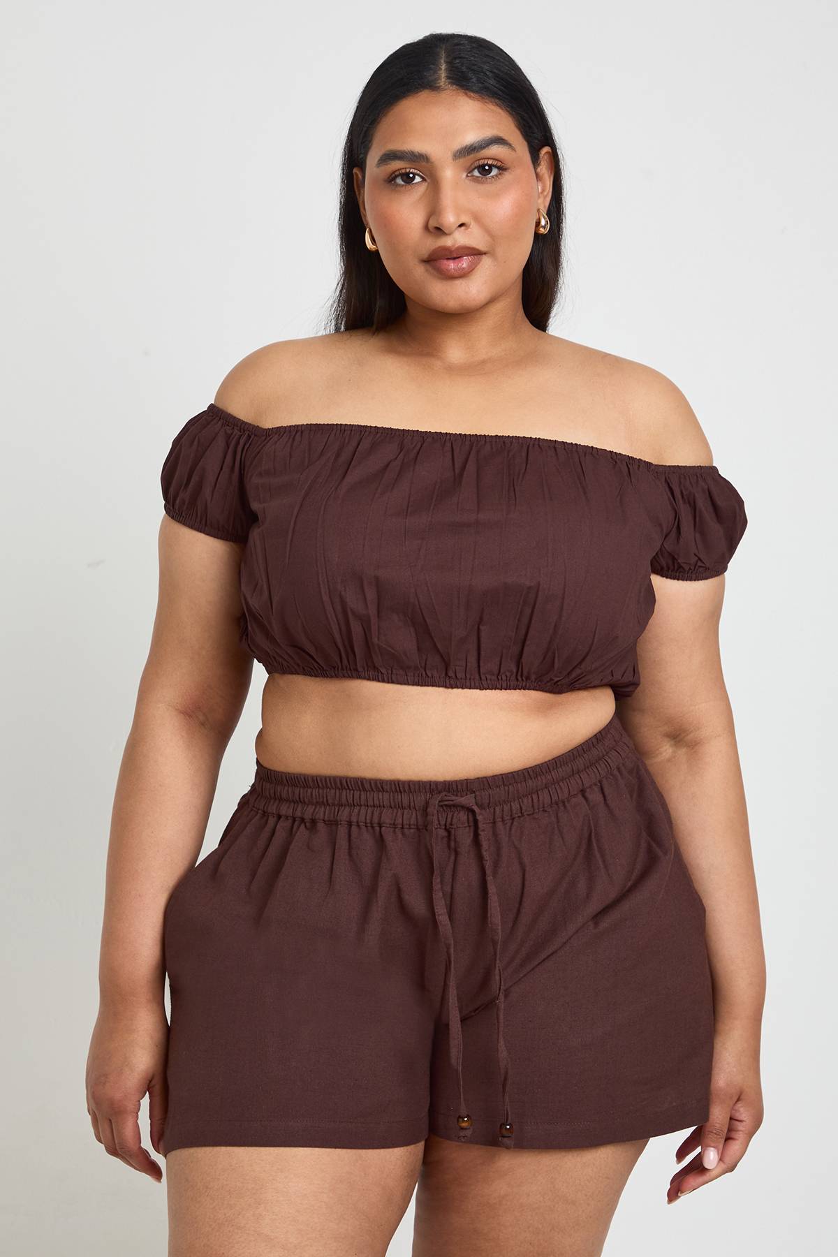 boohoo Short Grande Taille En Lin Avec Bordure Perlée Et Taille Élastiquée