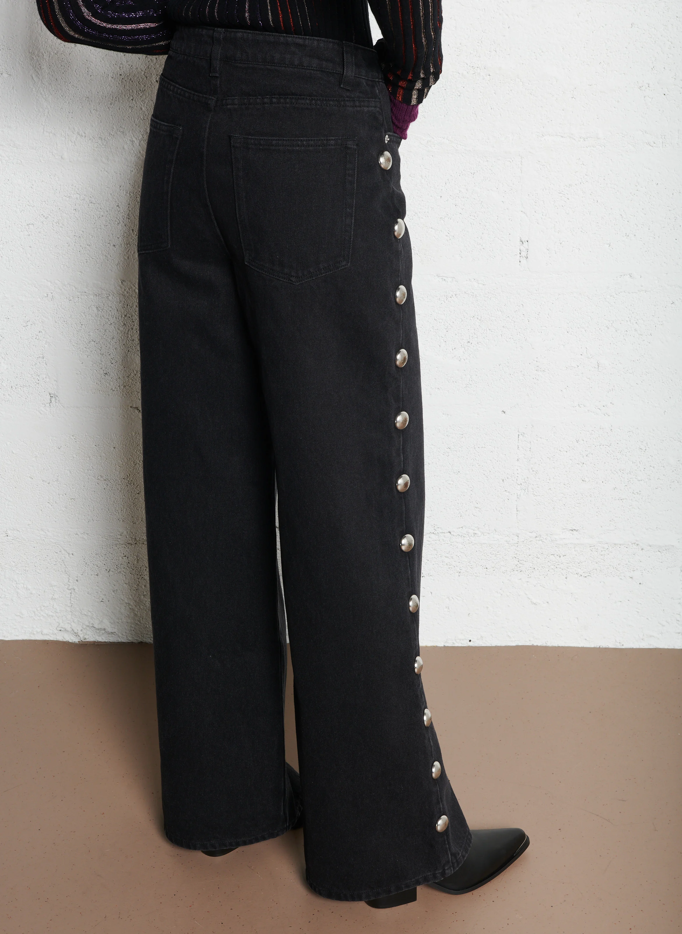 MEMPHIS - Jean large taille haute à gros studs en coton| Noir