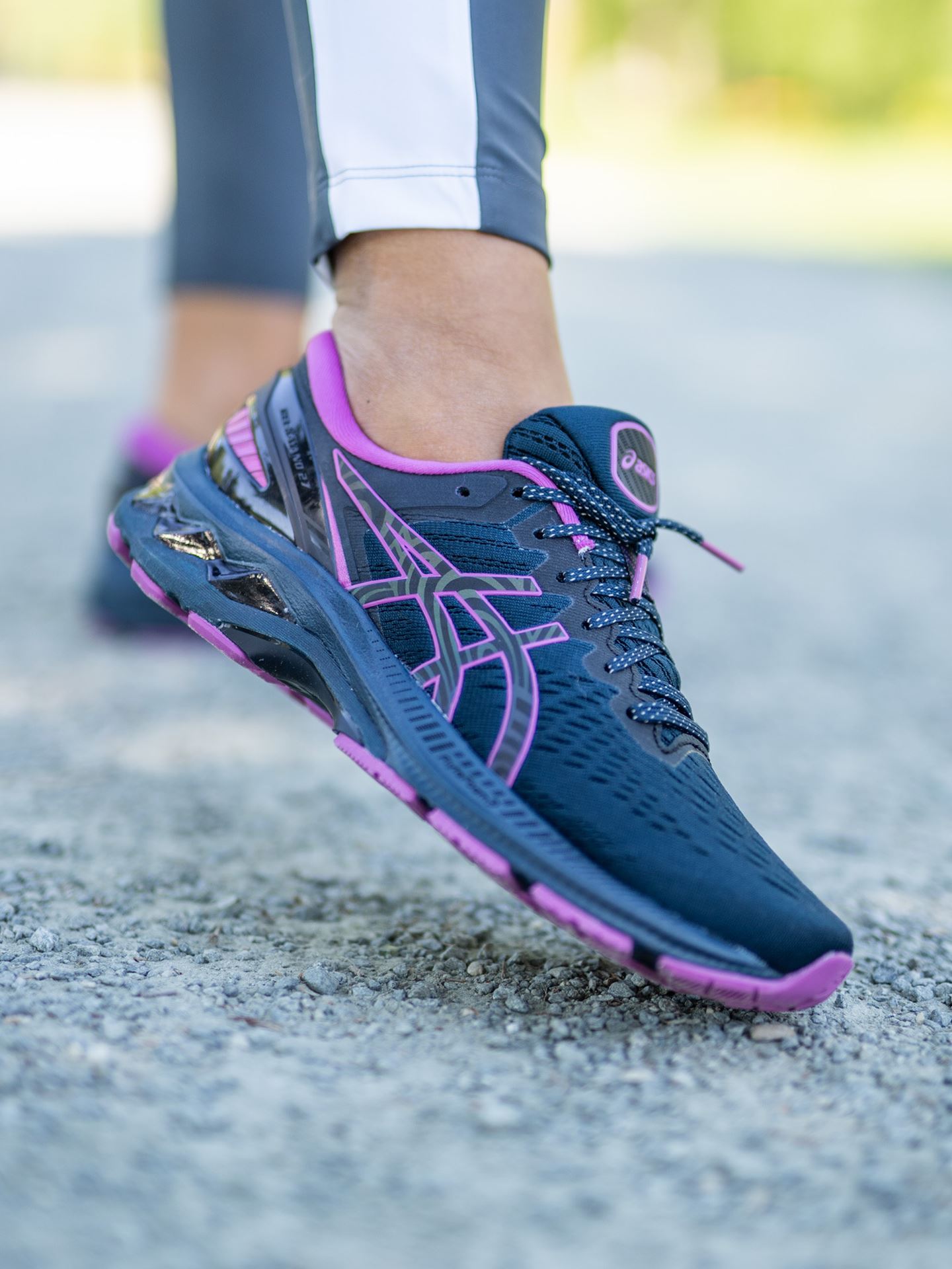 Gel-Kayano 27 Lite-Show