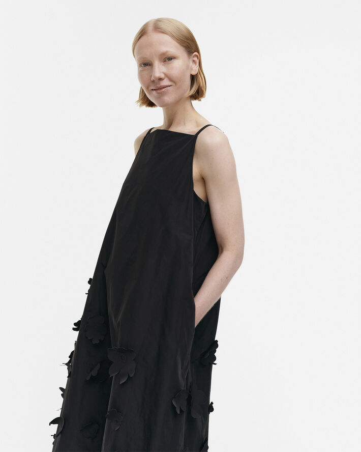 Marimekko JUHLISSA UNIKKO 099