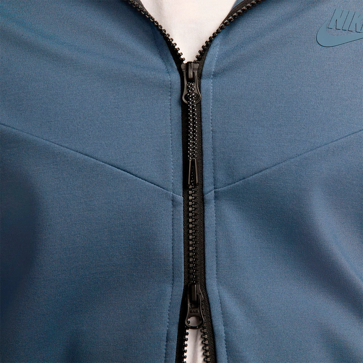 Casaco Nike Tech Lightweight
