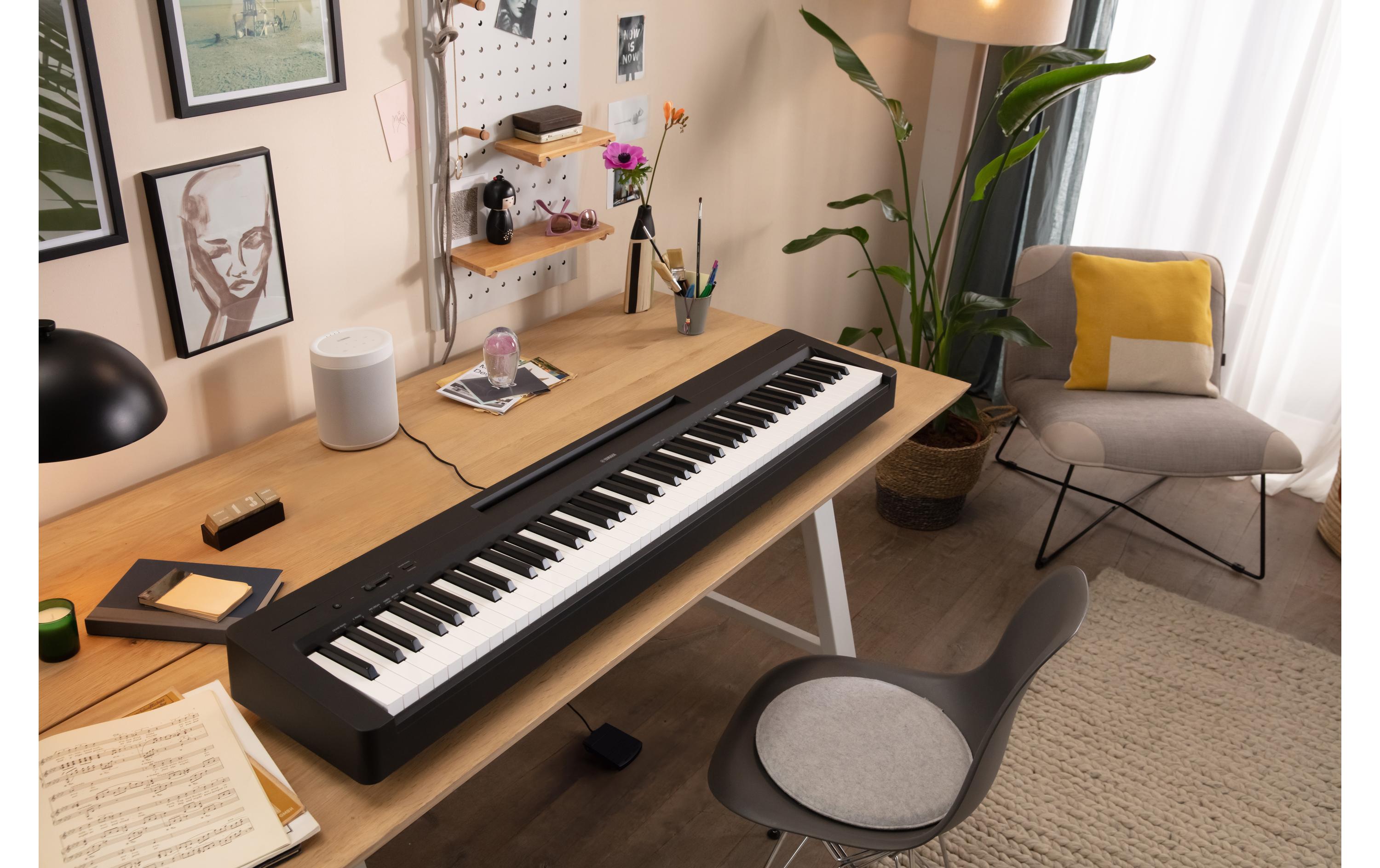 E-Piano P-145BT<br>Portables Piano mit 88 Tasten und Bluetooth