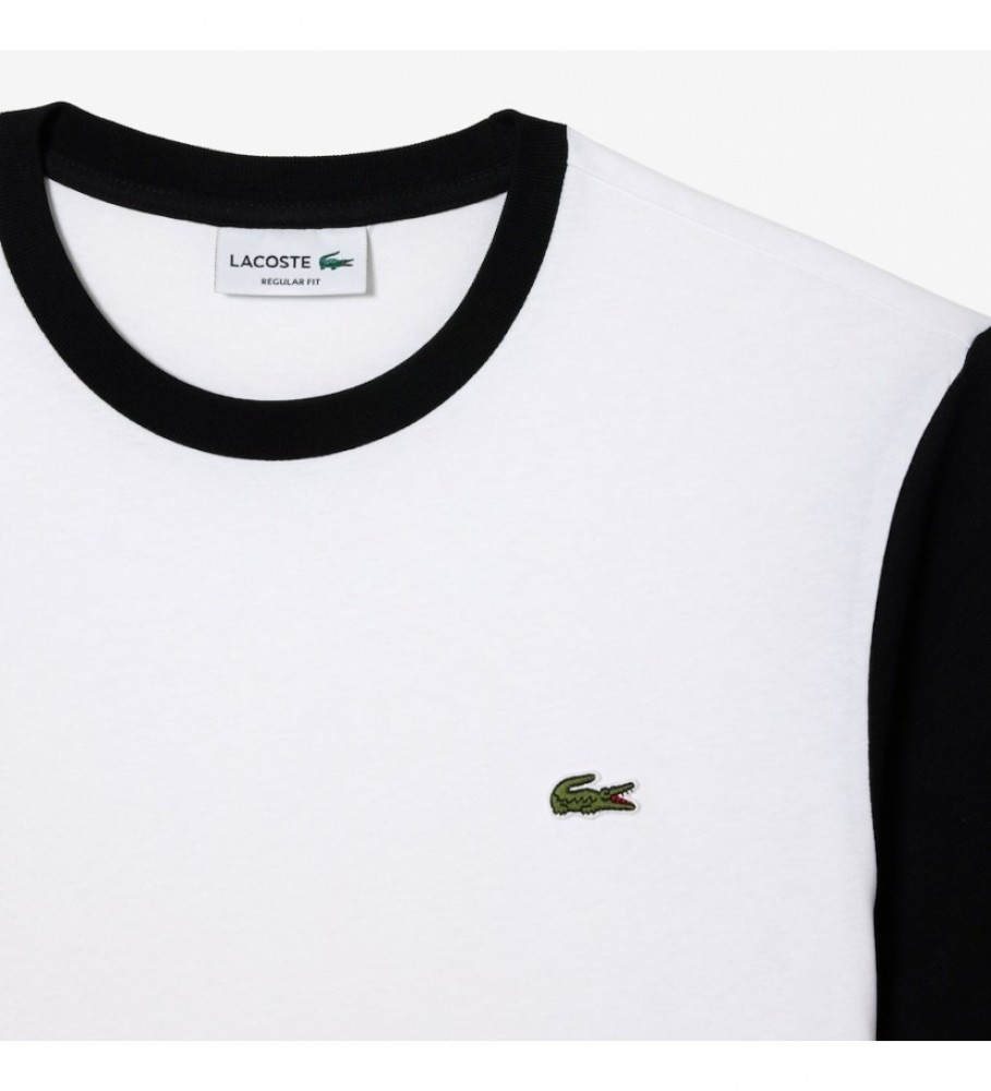 Camiseta Lacoste de malha com modelagem regular e estampa em blocos de cor branca.