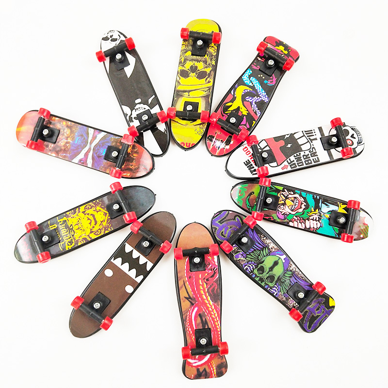 (5er Set) Finger Skateboard Kinder Spielzeug Unterhaltung Tricks - Bunt