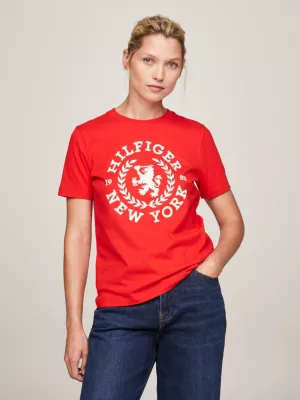 Camiseta com gola redonda e bordado de brasão