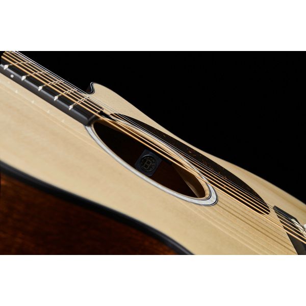 Martin Guitar GPC-11E