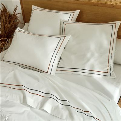 Linge de lit percale broderie bicolore - BECQUET CRÉATION