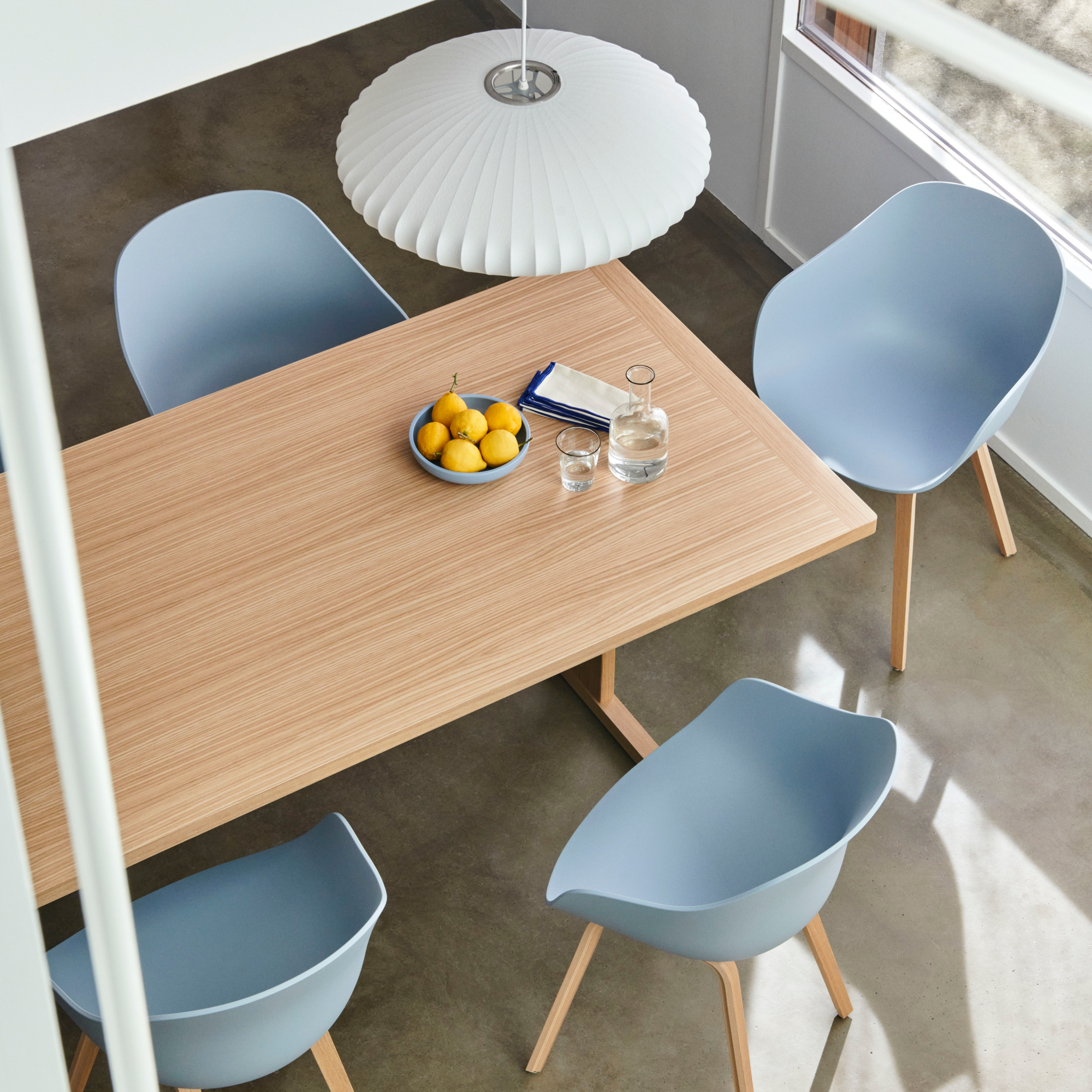 Eetkamerstoel AAC 222 eiken gelakt onderstel slate blue 2.0