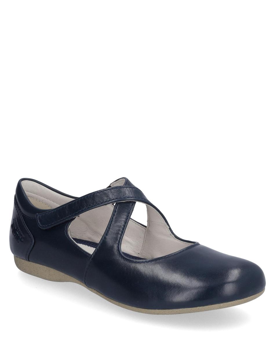 Ballerina Fiona 72, ocean