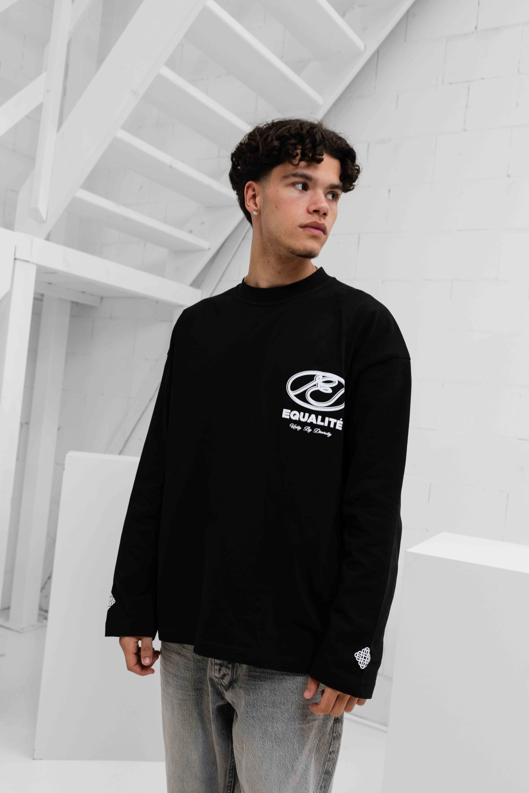 Equalité Arid Oversized Longsleeve Heren Zwart