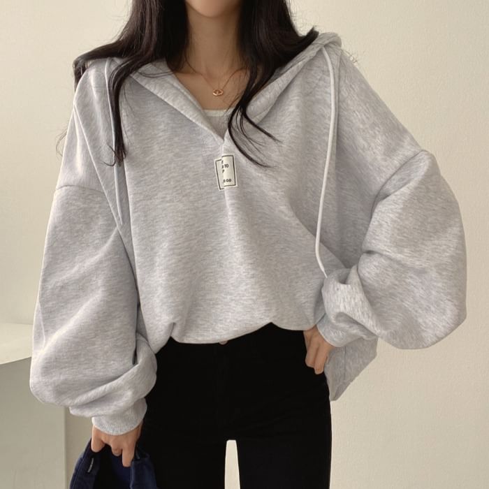 NENE - Hoodie met letters en applicaties
