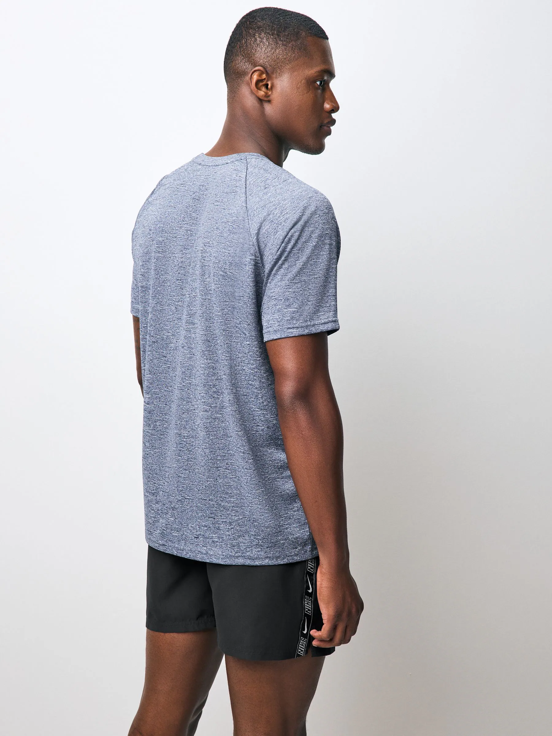 Marineblauw - Nike Hydroguard rash-shirt met korte mouwen