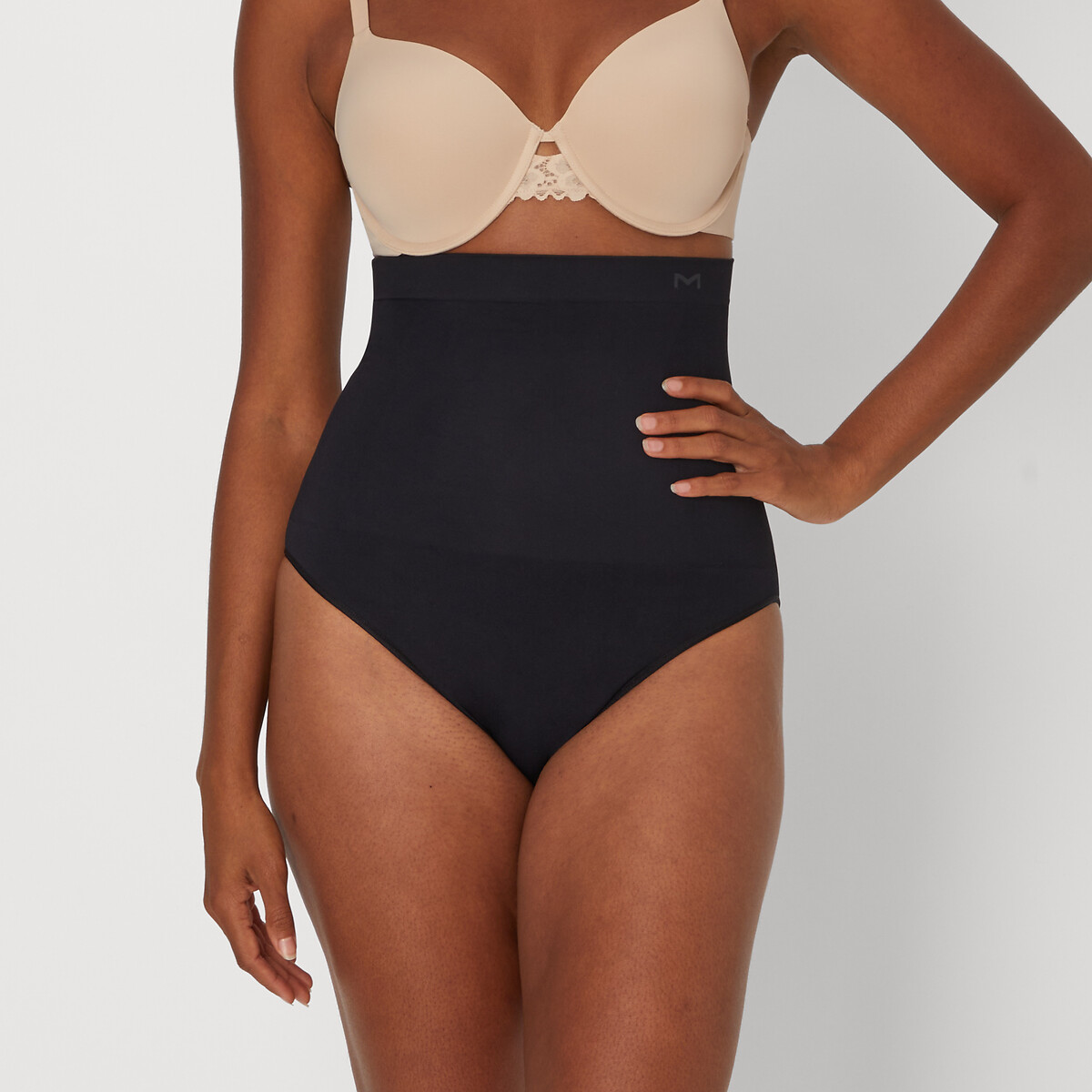 MAIDENFORM<br>Calcinhas modeladoras de cintura alta