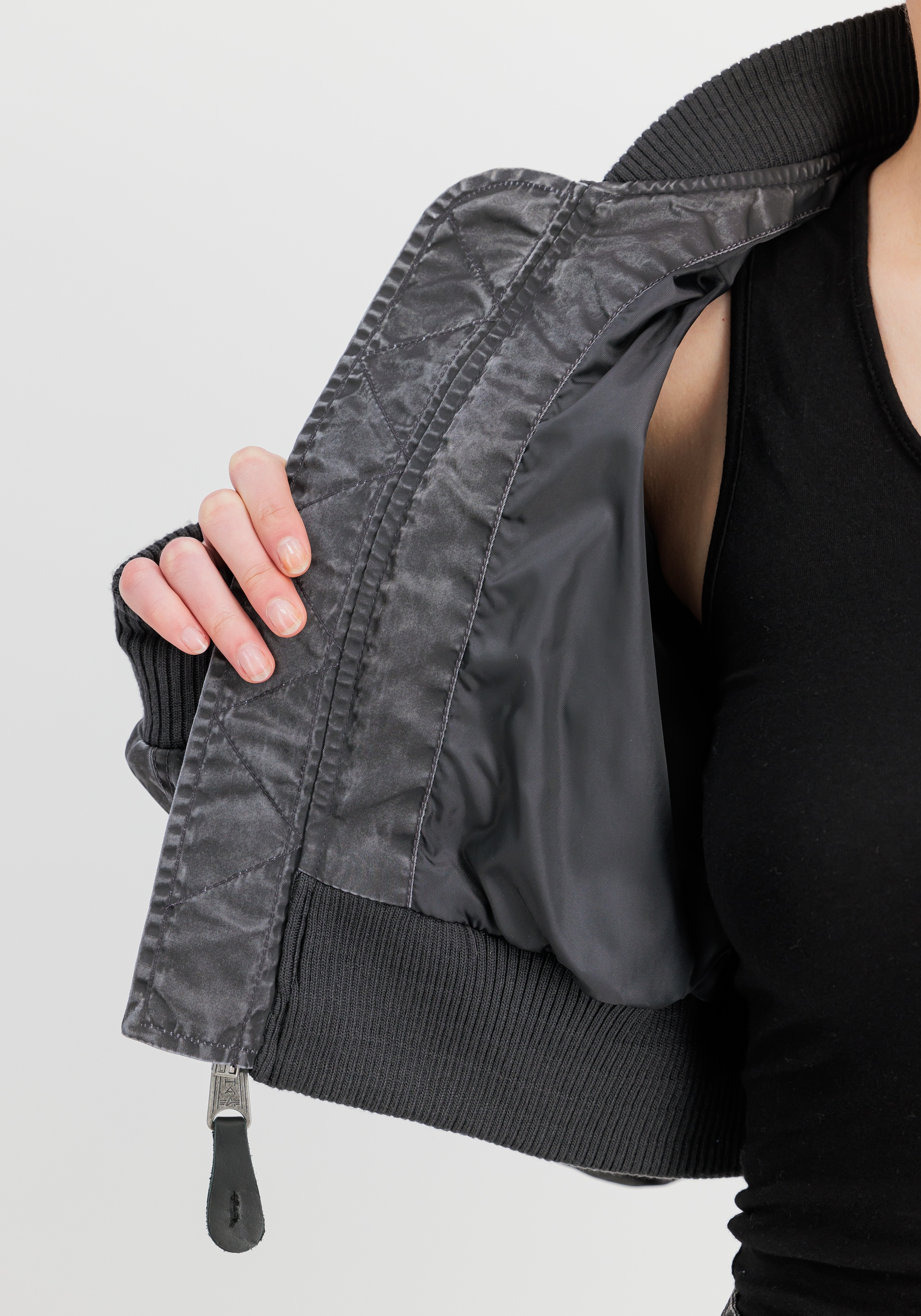 Alpha Industries Bomberjacke »MA-1 Vintage Cropped Light W«