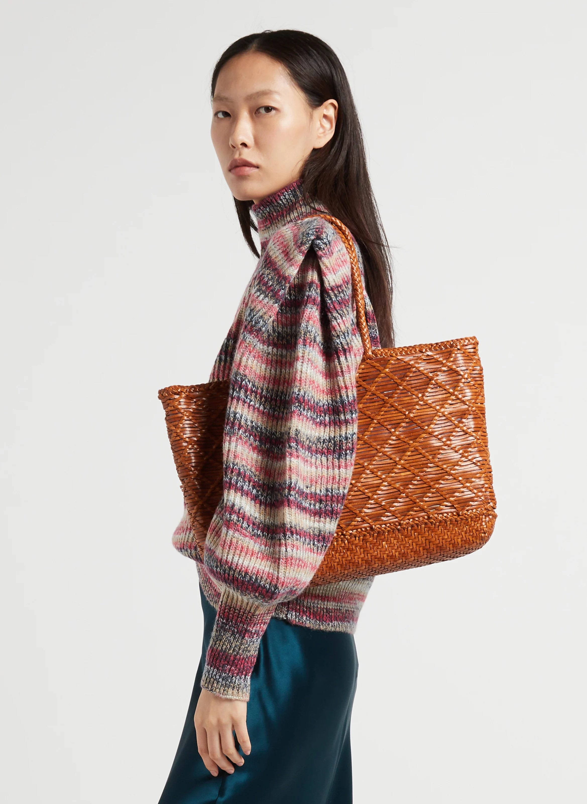 EW CORSO - Panier tissé en cuir | Marron