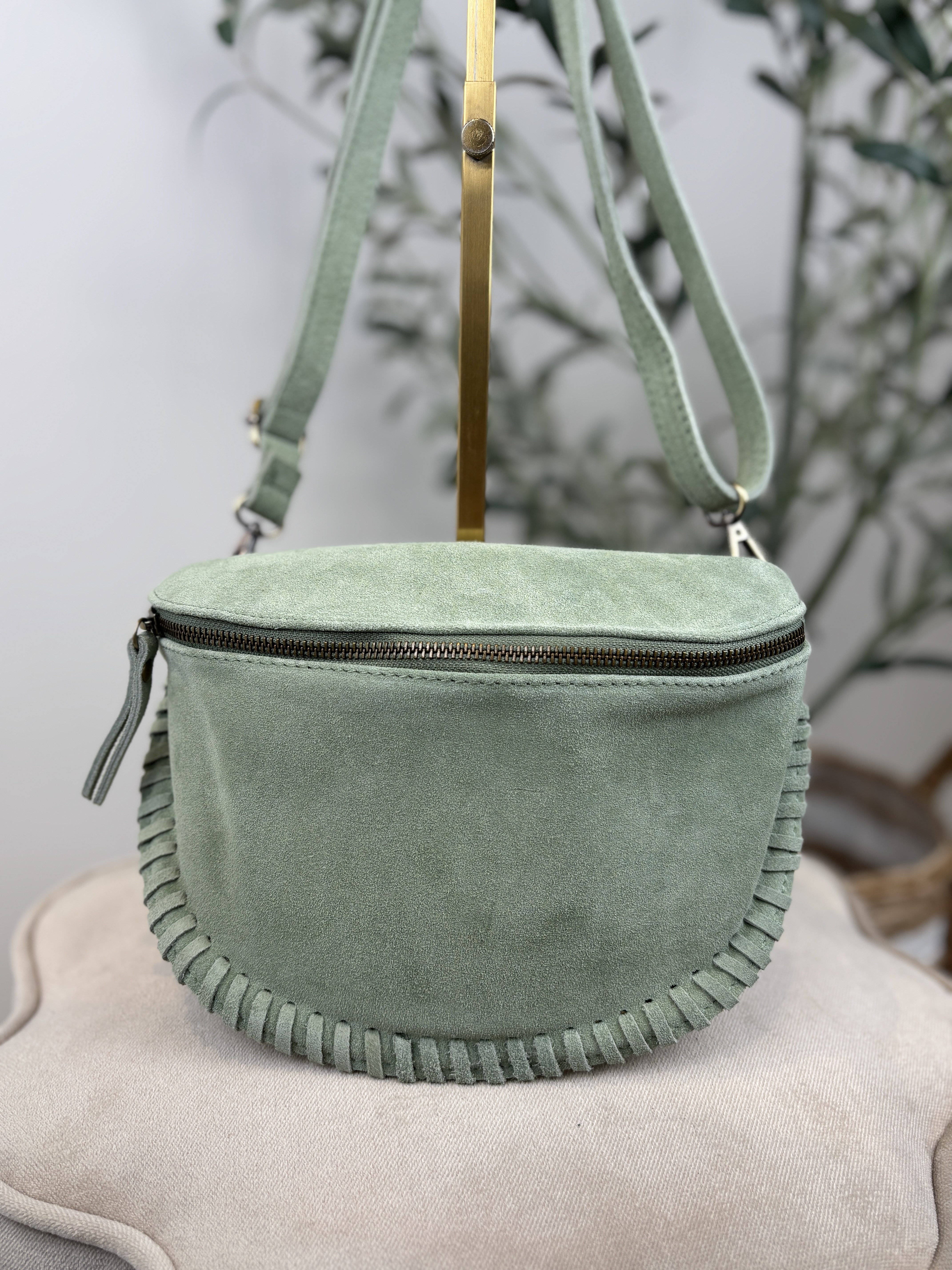 Mara Bumbag - Suede Salie Groen