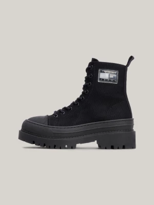 Botas de cano curto de lona com travas grossas