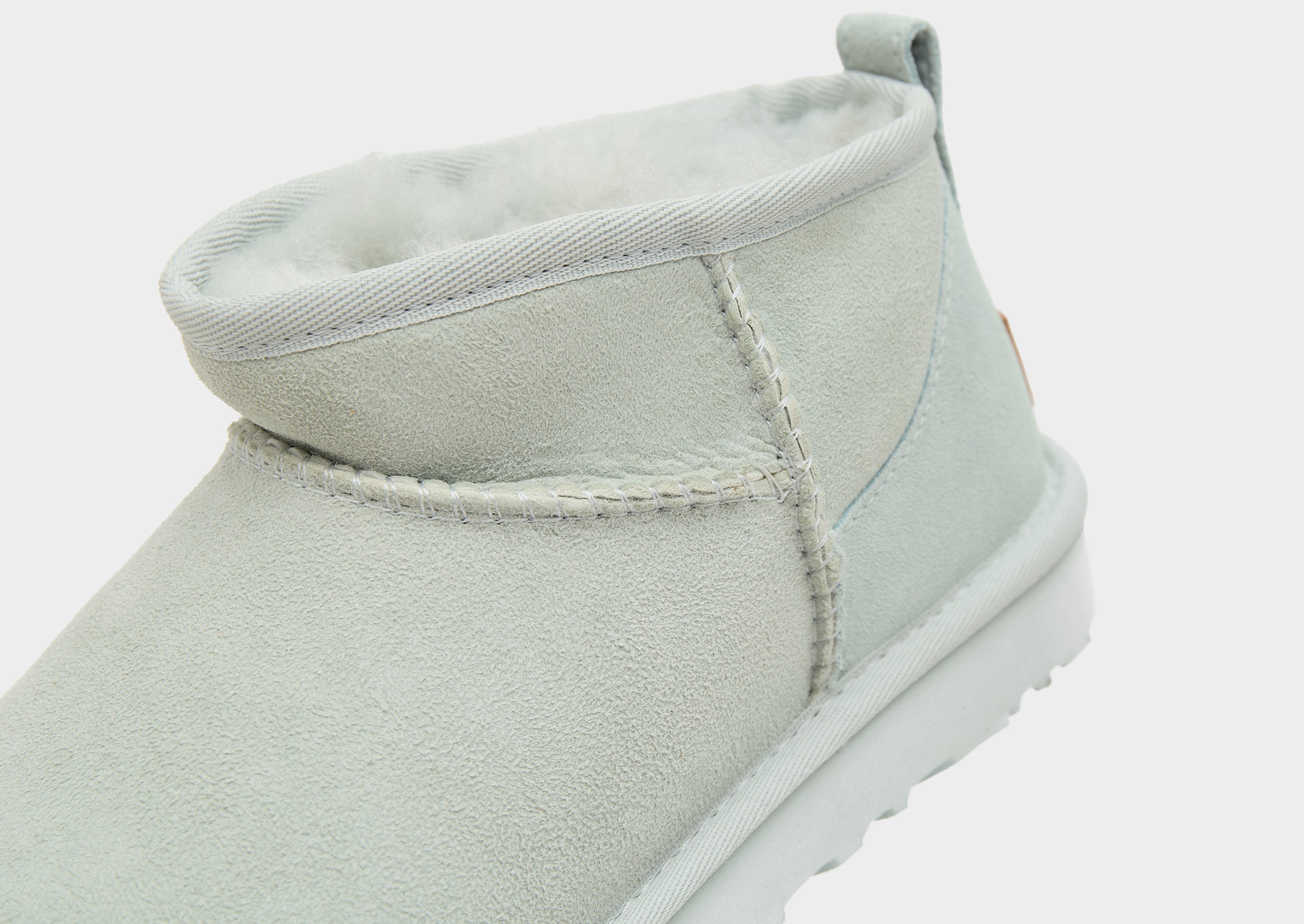 UGG Classic Ultra Mini Boots Femme