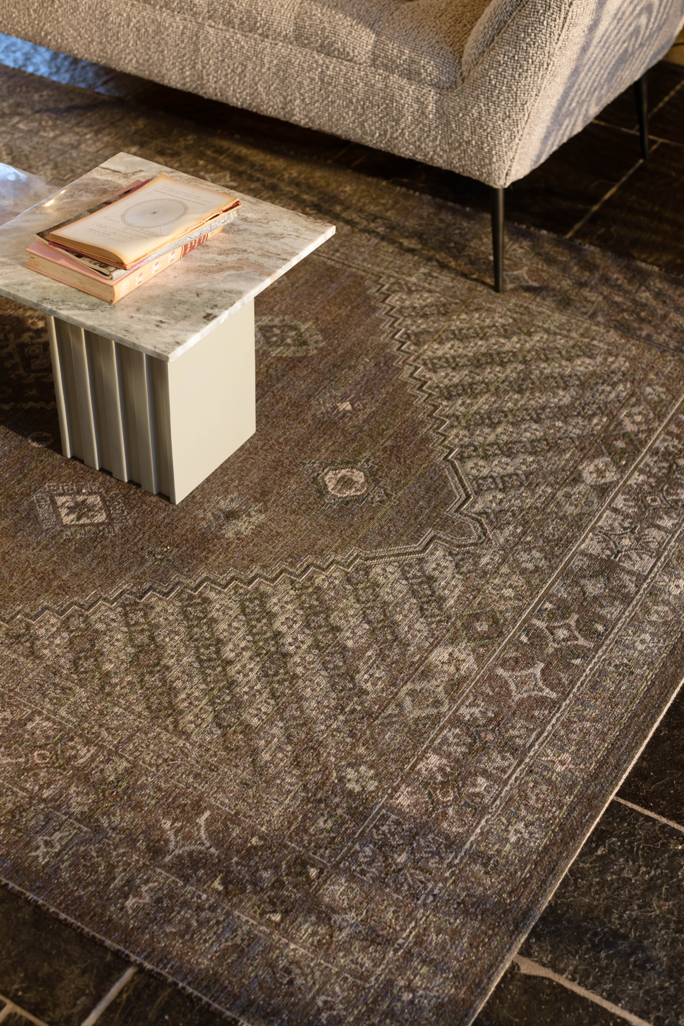 CARPET DEVON EARTHY BROWN LARGE 200X300