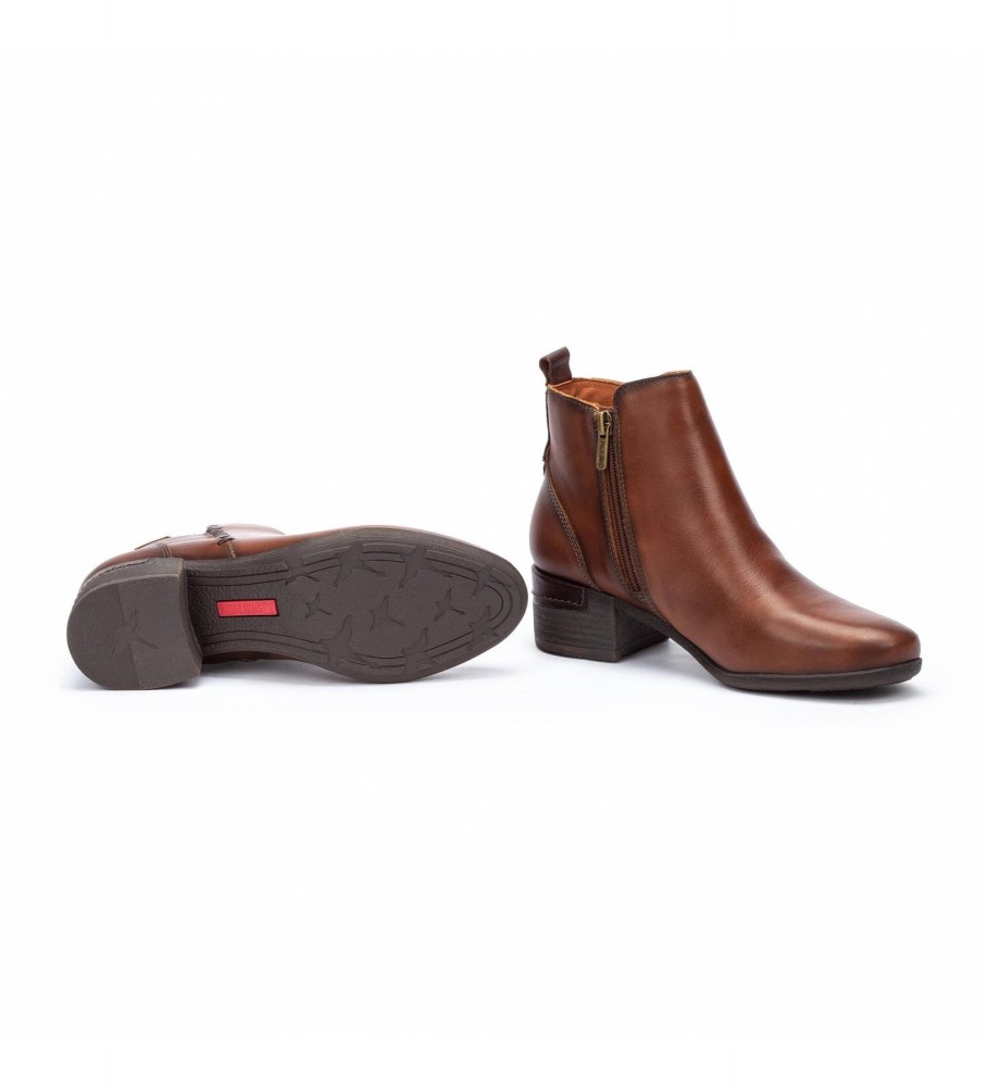 Botas de tornozelo Pikolinos Malaga em couro marrom