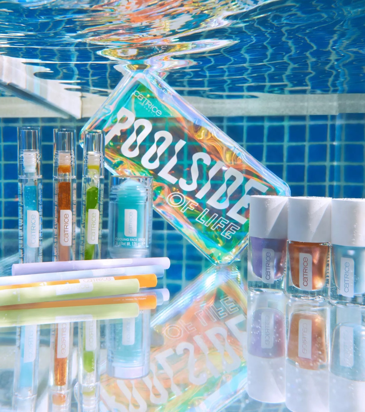Catrice - *Poolside Of Life* - Óleo labial bifásico - C01: Under Palm Trees