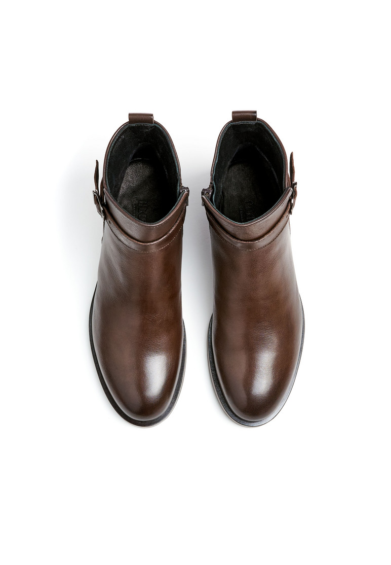 STIEFELETTE Braun