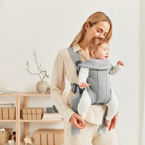 Porte-bébé Mini   Gris Clair Jersey 3D        de               BabyBjörn