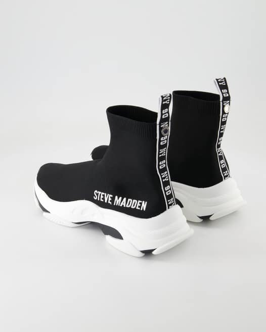 Steve Madden Master Stiefeletten in Schwarz
