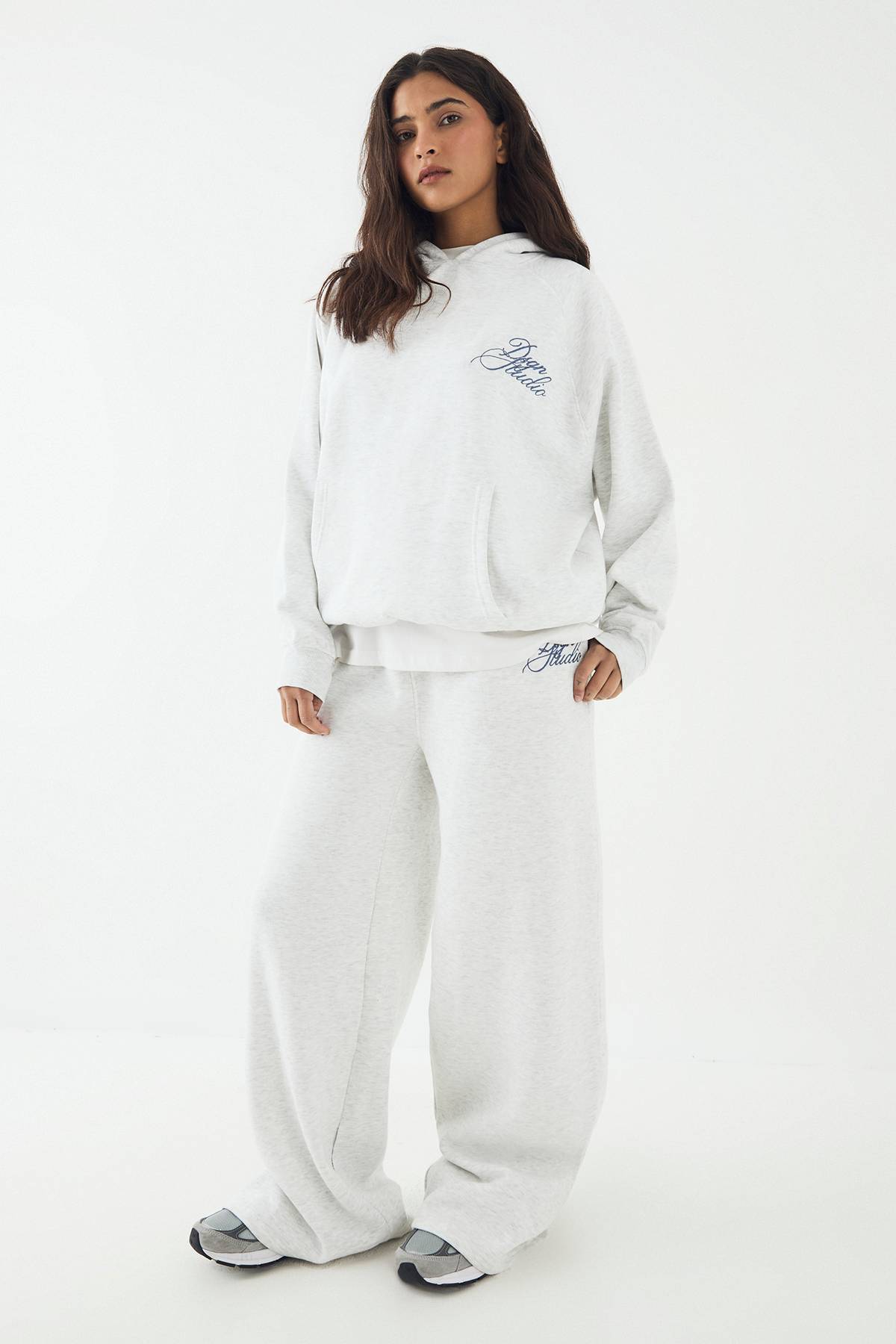 DSGN Studio Jogger Droit à Script Contrasté