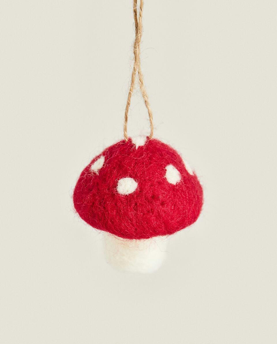 DECORAÇÃO DE NATAL EM FORMATO DE COGUMELO DE FELTRO