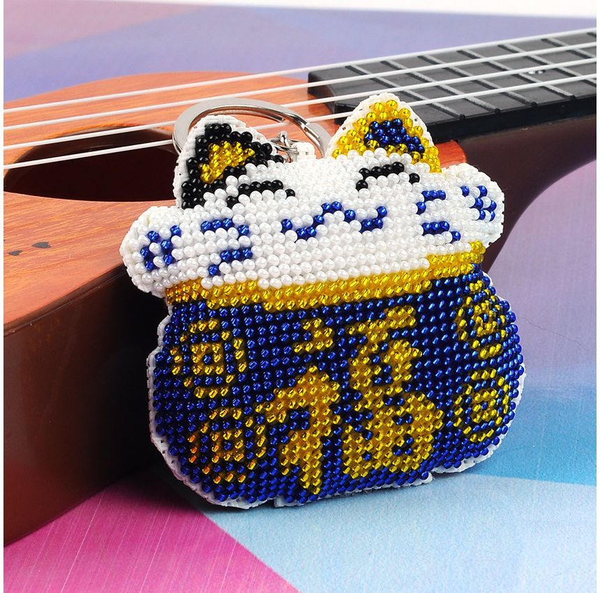Embroidery Kingdom - DIY borduurpakket met cartoon kralen sleutelhanger (verschillende ontwerpen)