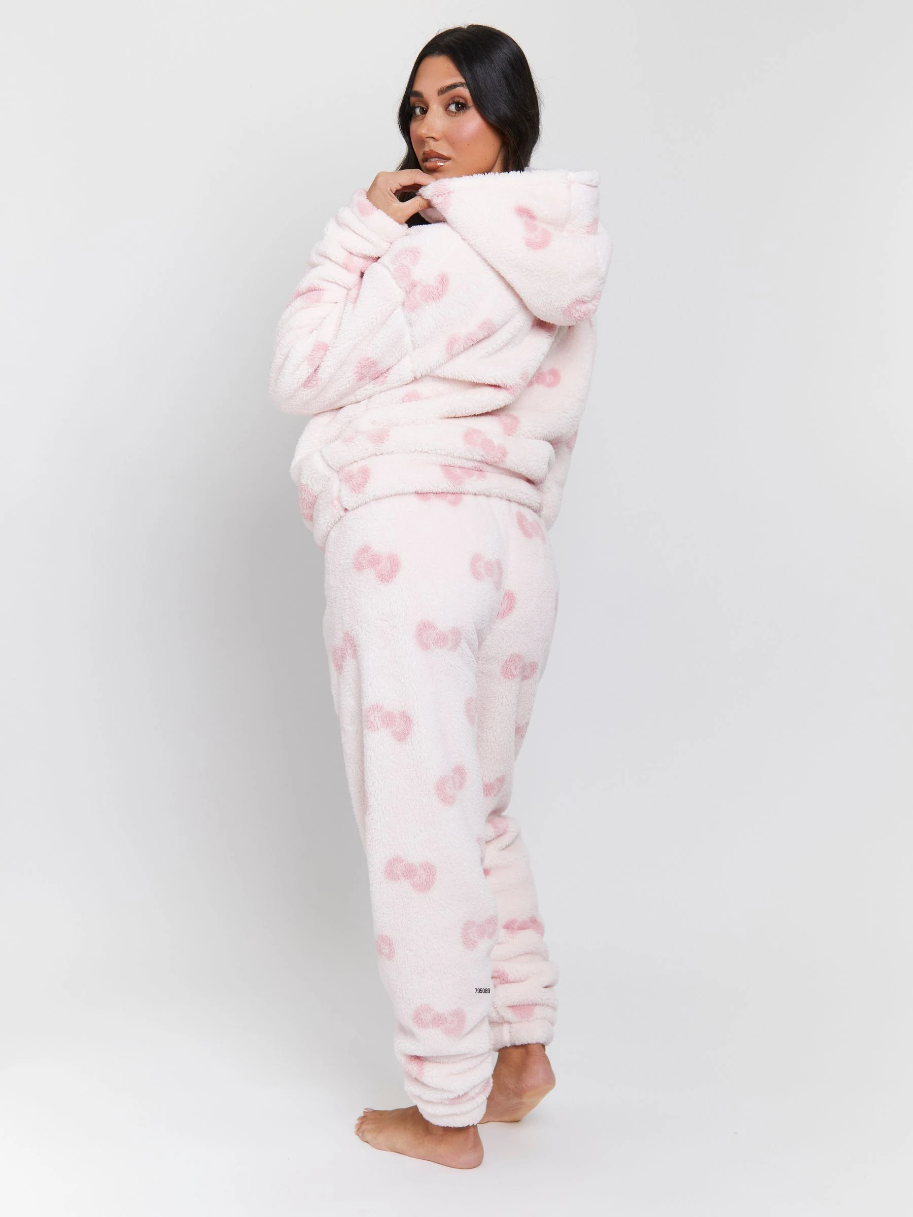 Loungeable Bow Sherpa Hoodie and Joggers Lounge Set