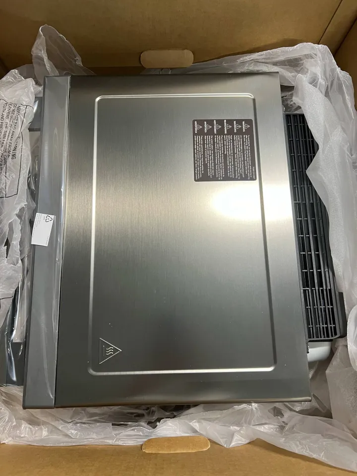[OUTLET] - Panasonic NN-CS88L - Mikrobølgeovn med varmeledning og grill - 31 liter - 1000 W