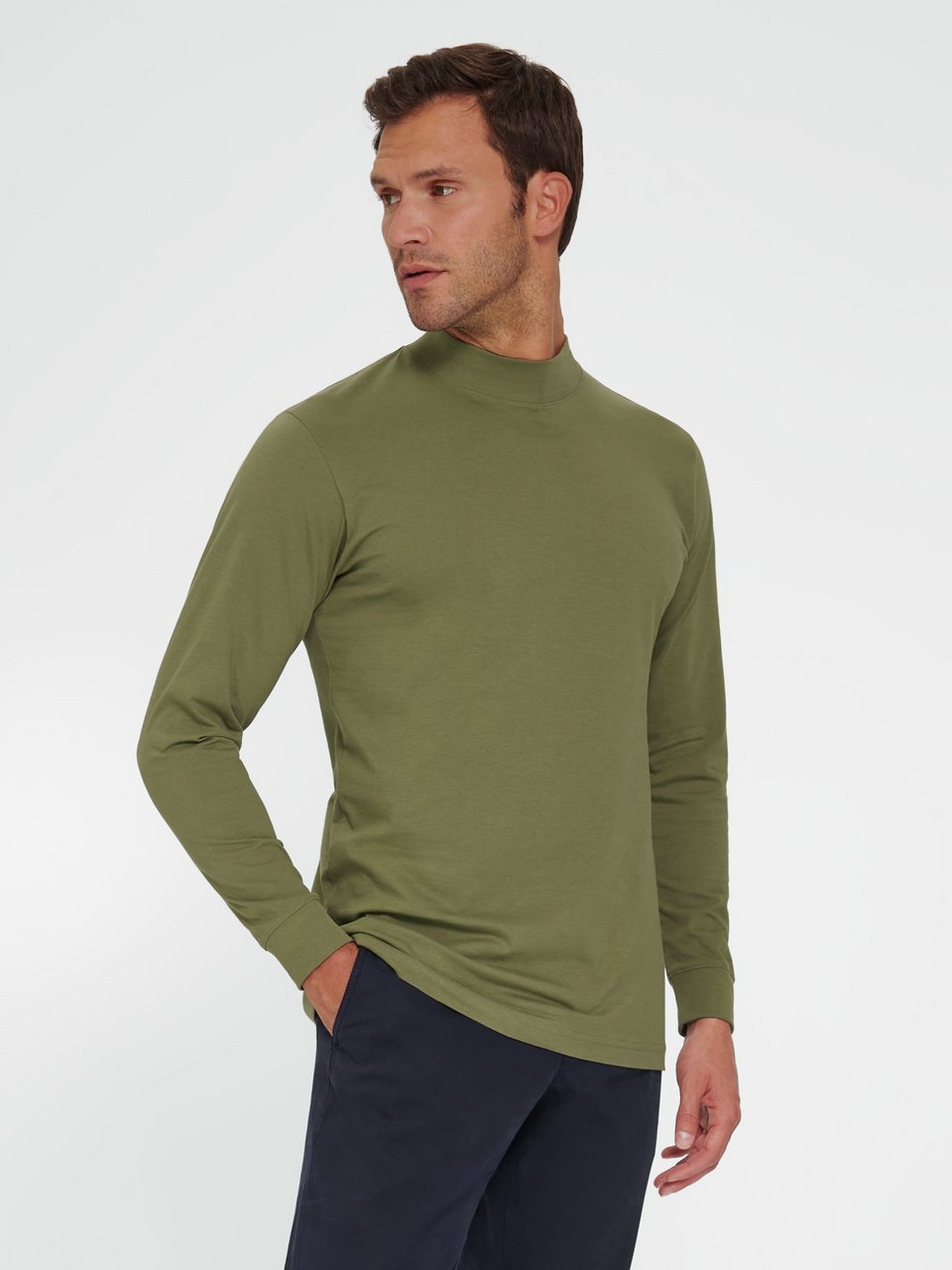 Stehkragen-Shirt