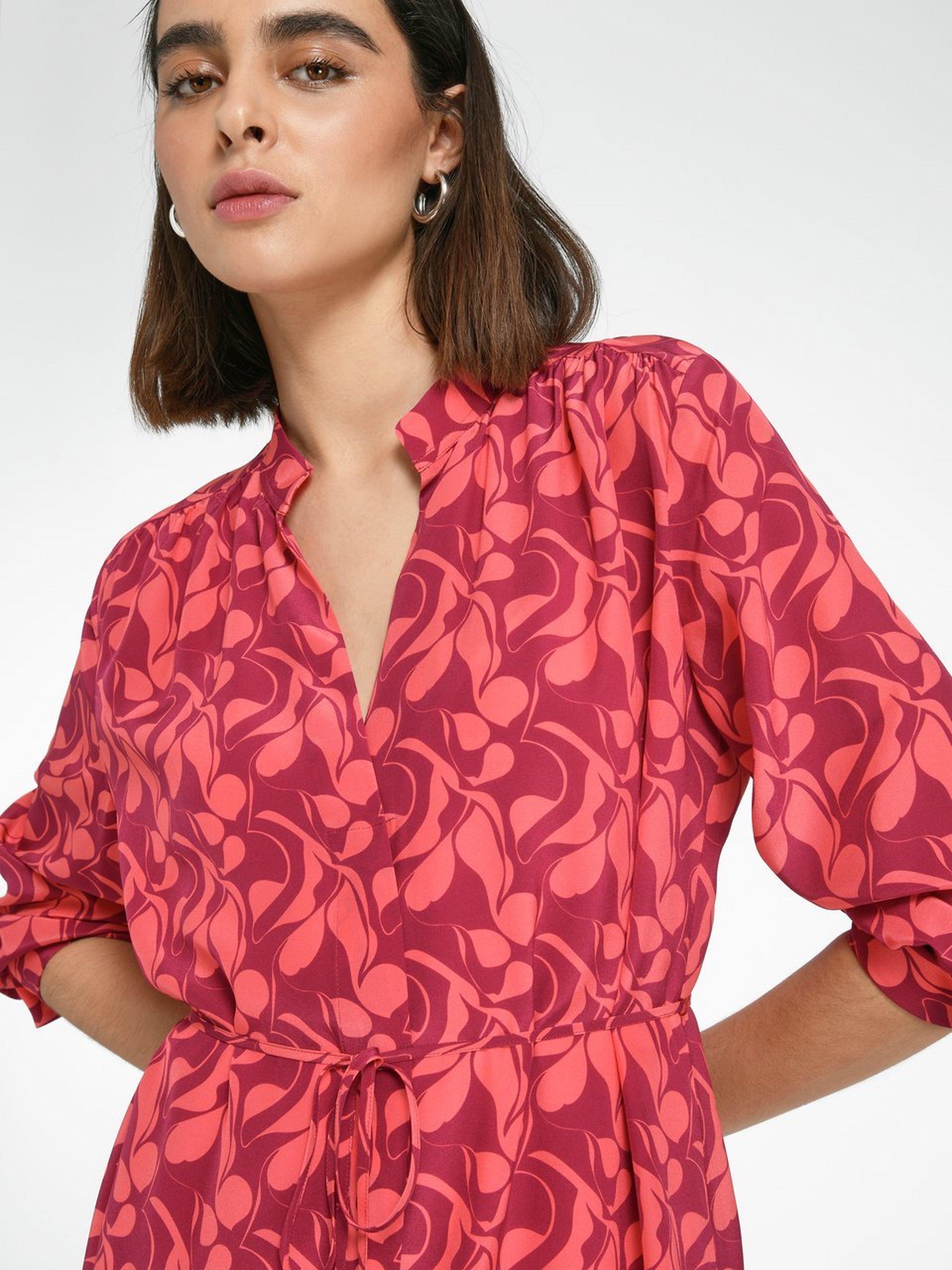 Kleid aus 100% Seide