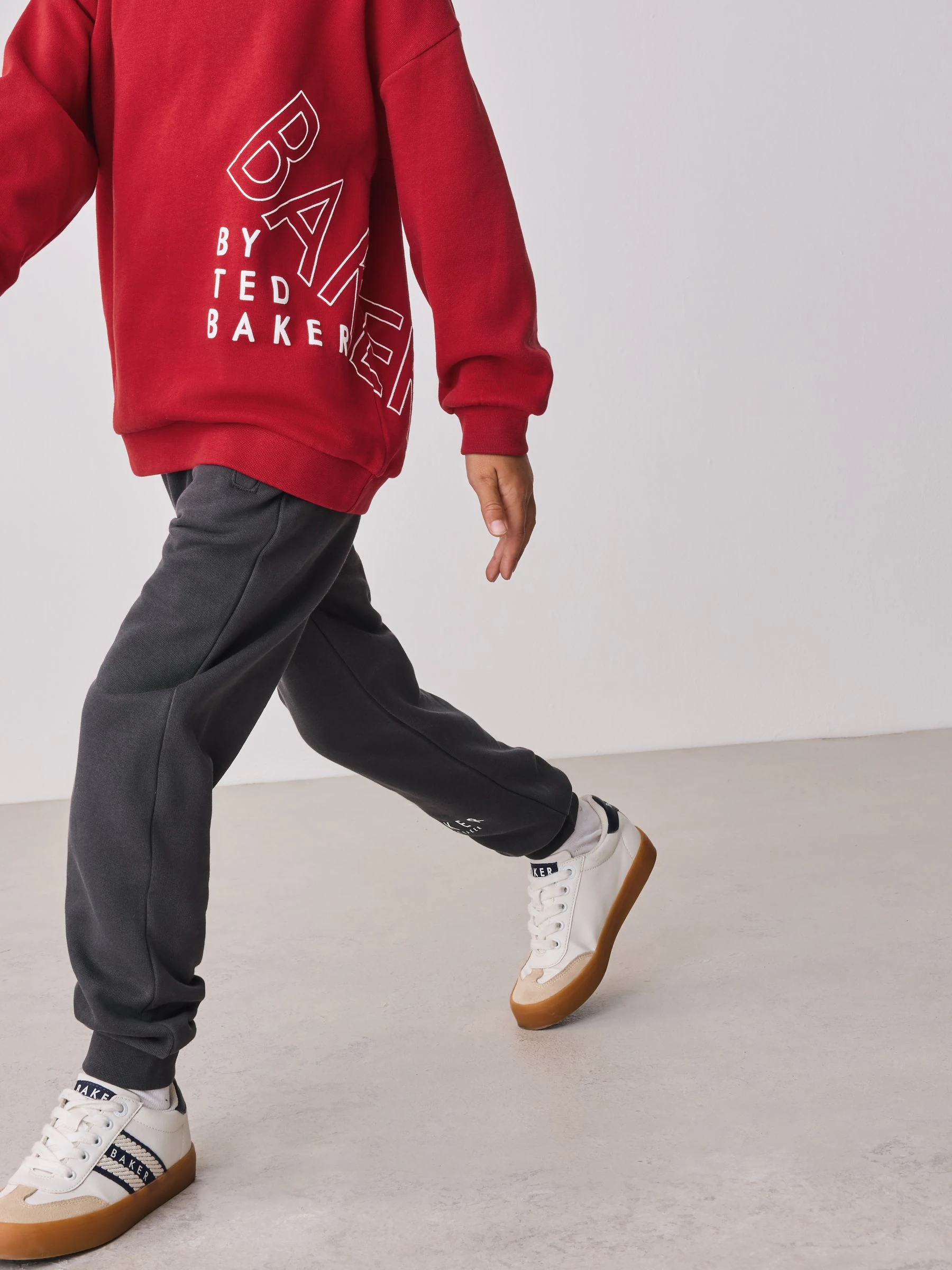 Rood - Baker by Ted Baker - Set van oversized sweatshirt en joggingbroek met print