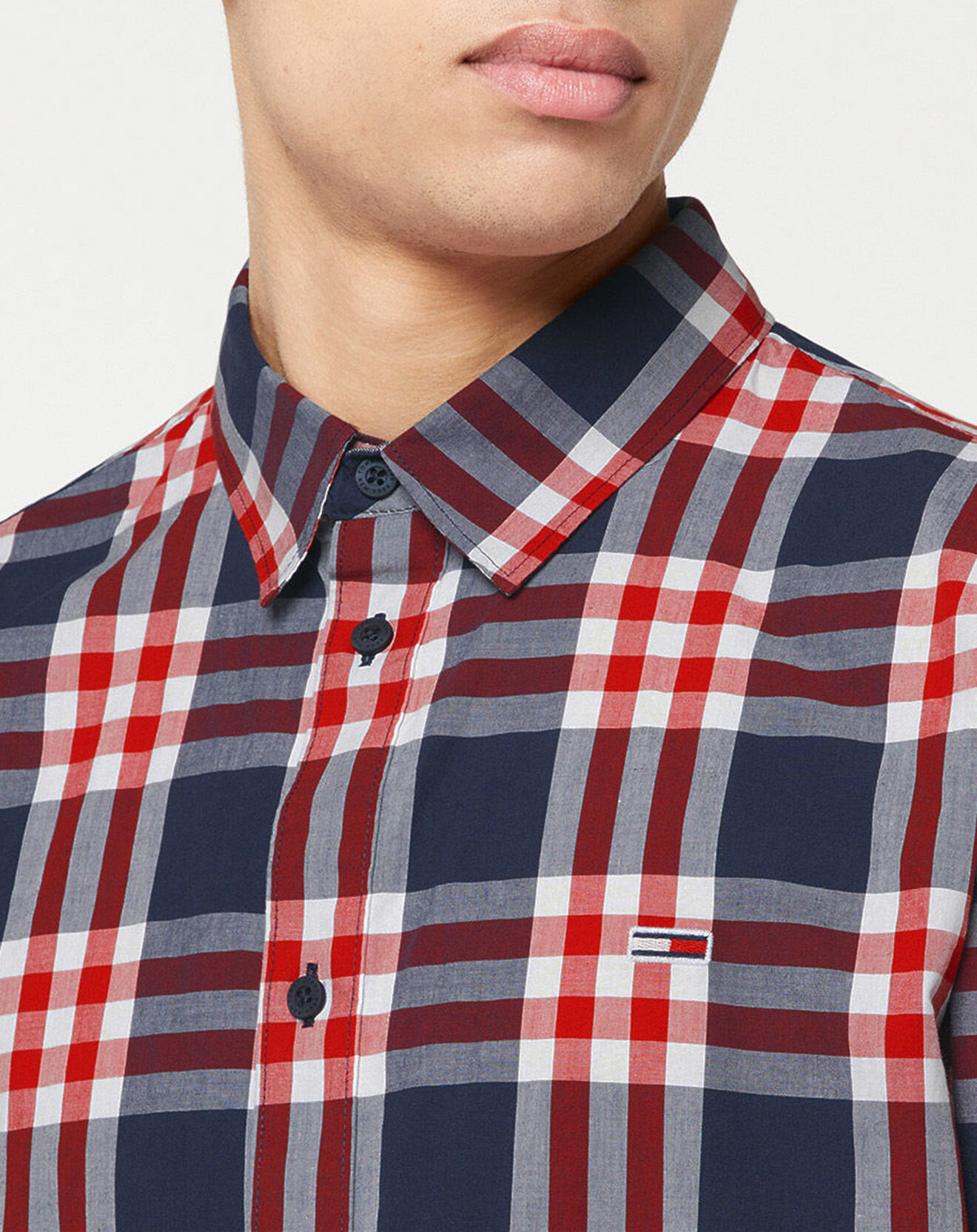 Tommy Jeans Chemise droite en Popeline Essentl à carreaux bleu marine/rouge