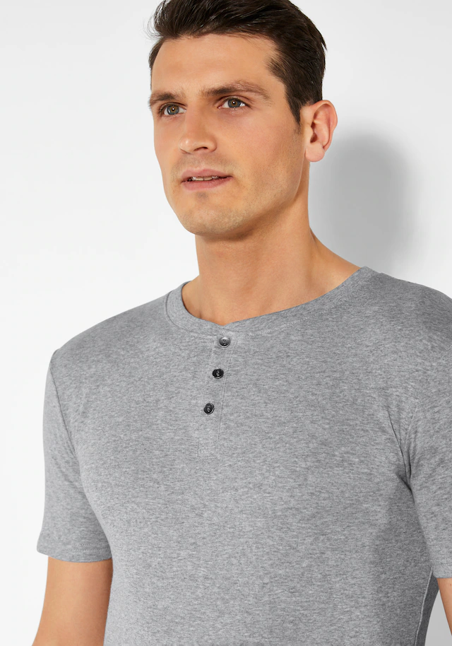 H.I.S T-Shirt , mit aufwendiger Knopfleiste, perfekt als Unterziehshirt