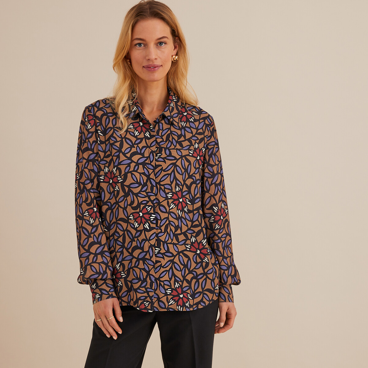 ANNE WEYBURN<br>Camisa com estampa floral e mangas compridas