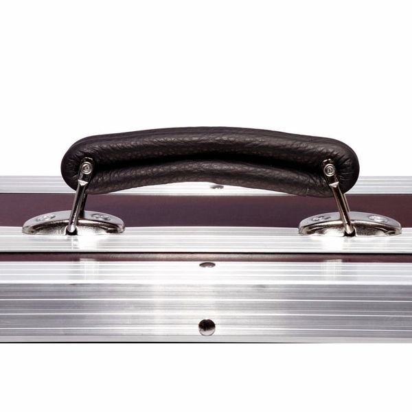 Thon Behringer x-Touch - notebook