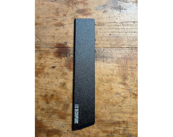 1 Protège Lame - NOIR - 26 x 5 cm - pour lame inférieure à 26 cm